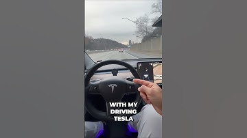 🚗💨 Tesla Takes On Rush Hour Traffic Like a Pro! 🌟