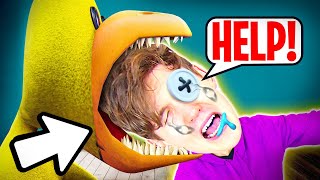 HELP!! Rainbow Friends Try to OOF US!! *INSANE ROBLOX VIDEOS* screenshot 4