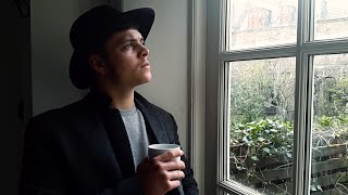 Et portraet af Alex Hogh Andersen Short mockumentary
