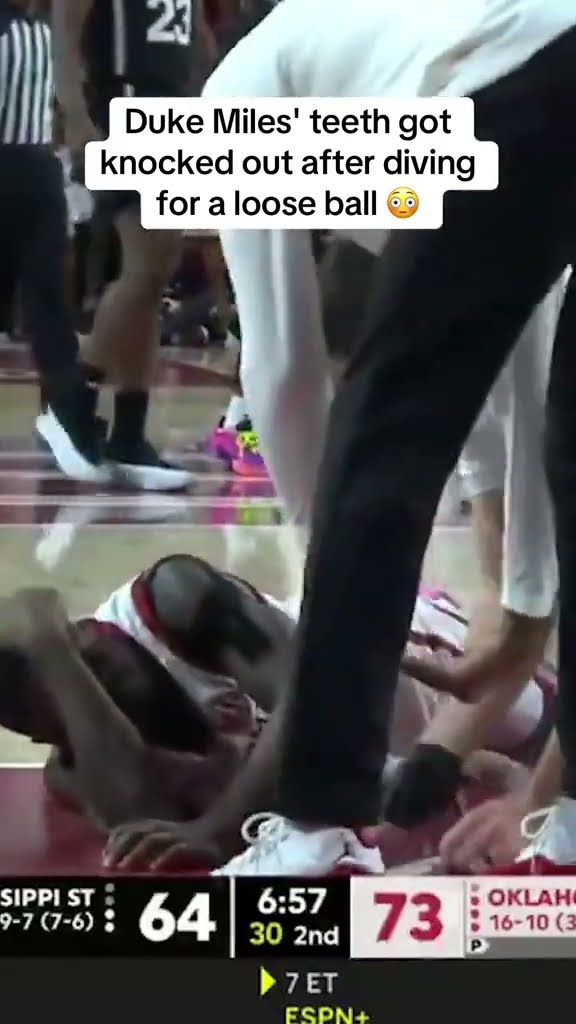 He got up after the play ?