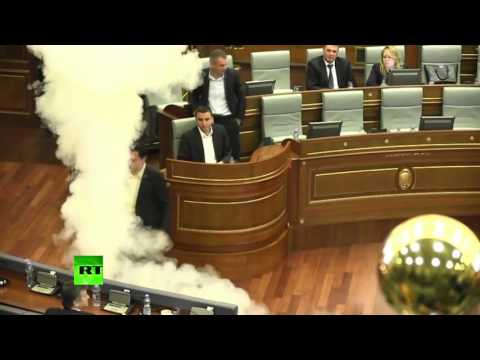 კოსოვოში დემონსტრანტები ცრემლსადენი გაზით დაშალეს