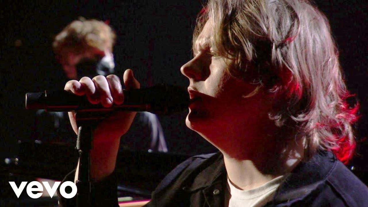 Lewis Capaldi - Before You Go (Live on the American Music Awards / 2020) Lewis Capaldi - Before You Go (Live on the American Music Awards / 2020)