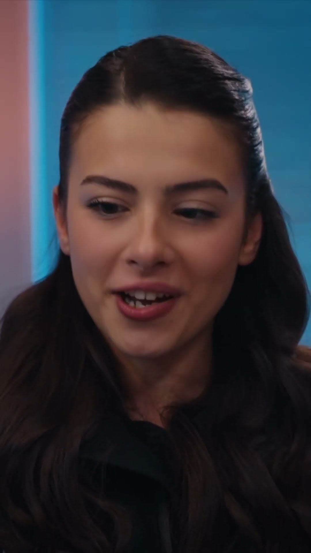 Şule, Melih'siz ne yapardı? #ArkaSokaklar #Shorts