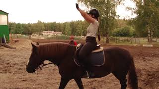 Комплекс упражнений для рук, направленных на улучшение посадки всадника | Дивные кони