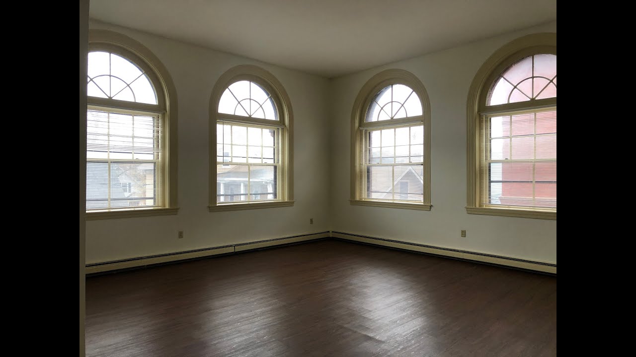 521 Pine 205 2 Bedroom apartment at St. School Apartments in