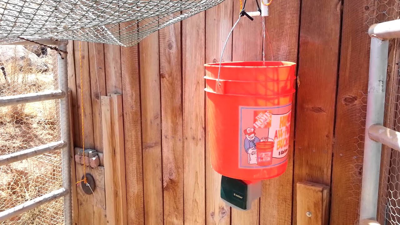 Automatic water powered chicken coop door opener - YouTube