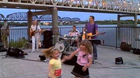 Little girls dance to Strumbeat playing John Mayer