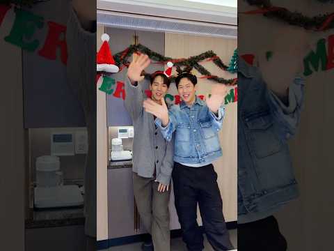 𝙐𝙣𝙙𝙚𝙧𝙣𝙚𝙖𝙩𝙝 𝙩𝙝𝙚 𝙏𝙧𝙚𝙚🎄 #<strong>셔누</strong> #주헌