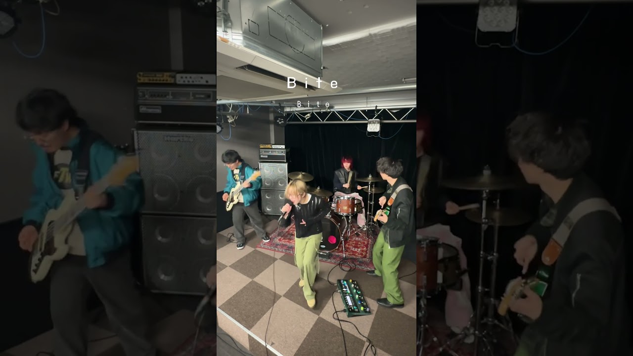 Bite you🩷👾⚡️💚#muque #Biteyou #music #band #バンド bekijken op YouTube Bite you🩷👾⚡️💚#muque #Biteyou #music #band #バンド bekijken op YouTube