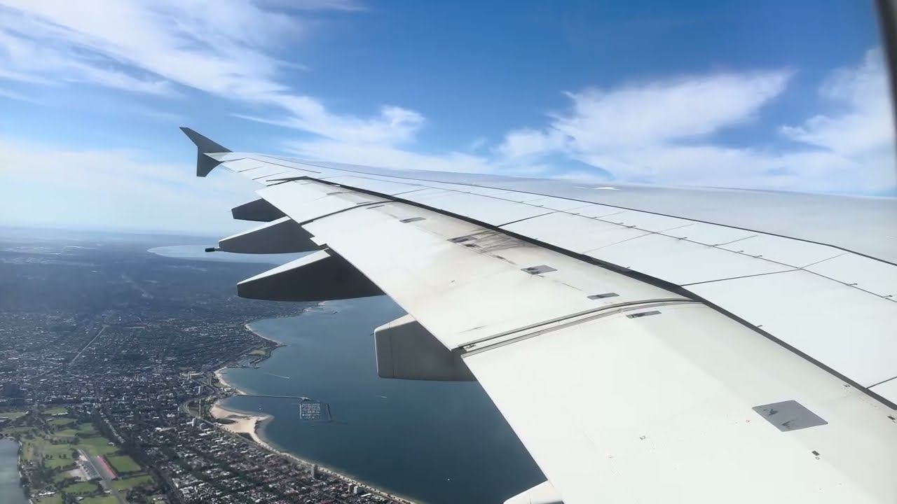 Qantas Airbus A380 landing in Melbourne | LAX-MEL