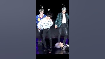 Jimin Slipped on stage while dancing !!😱😱😱#jimin #bts #kpop #btsarmy #shorts #jungkook #taehyung