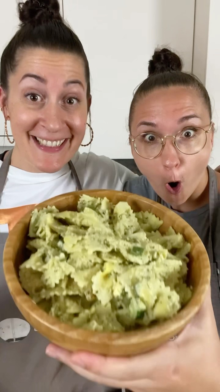 Unglaublich leckerer ZUCCHINI NUDELSALAT 🤩 #shorts #zucchini - YouTube