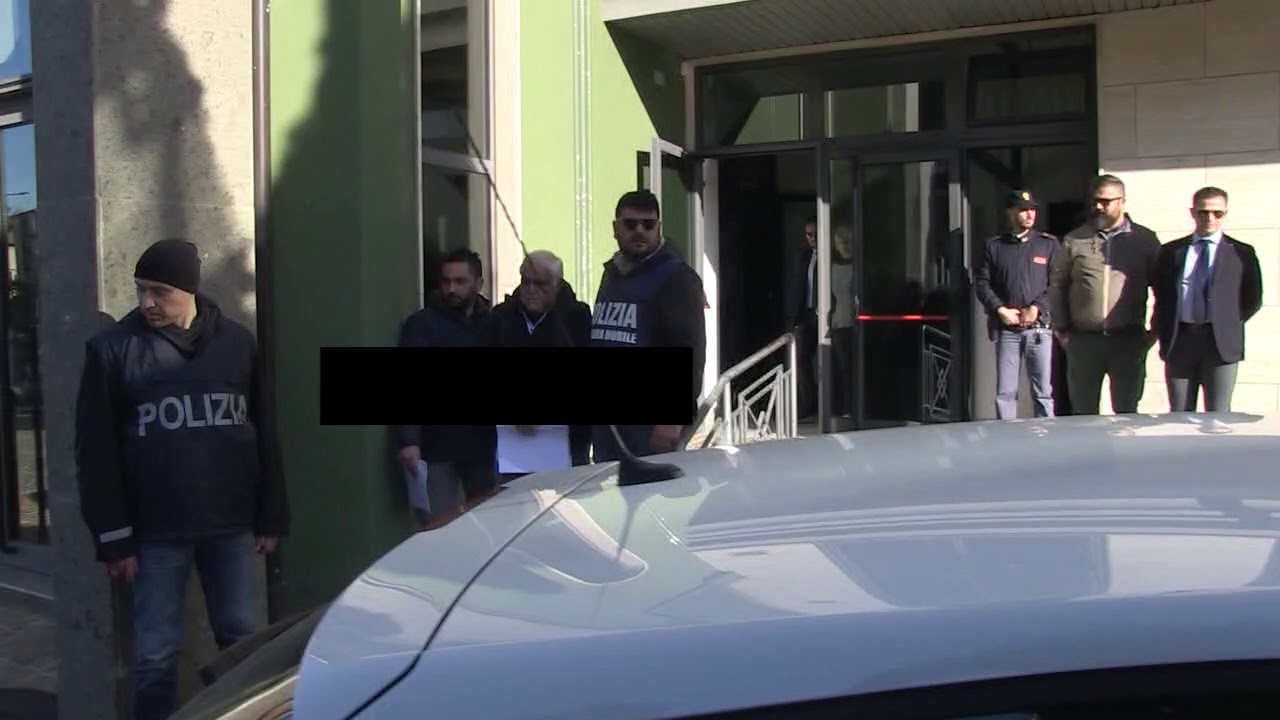 Vibo questura arresto Mancuso ed Accorinti