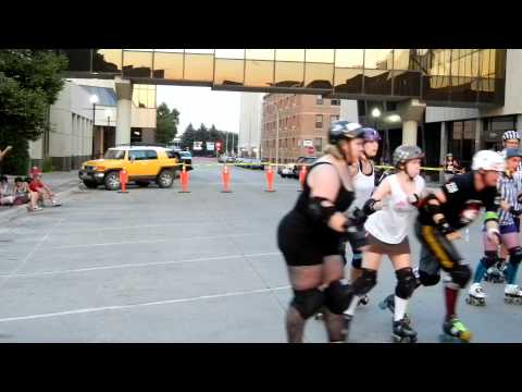 Music On Broadway MOB 08-19-11 Roller Derby and DJ...