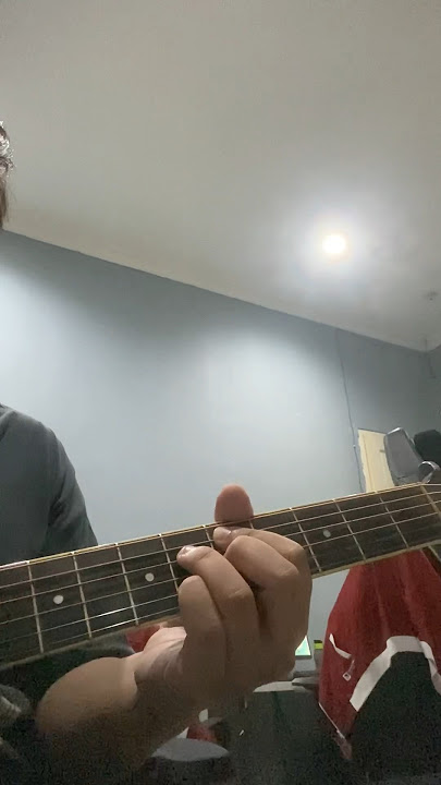 Malliq & D’Essentials - Begini Begitu (Acoustic Guitar Cover)