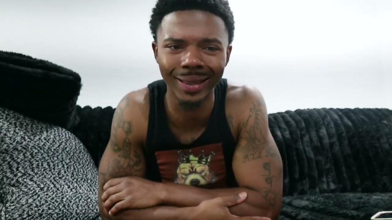 Signs You’re An Attractive Man In 2025!