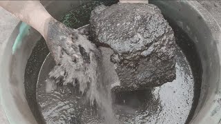 ASMR: extremly dusty soft creamy pure charcoal huge blocks crumble dry+water+dipping/💯🤤 screenshot 4