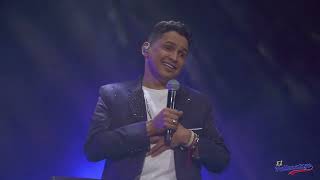 Por estar adorandote - Jorge Celedon - Cantandole al Amor (EN VIVO ARENA MONTERREY)