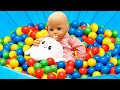 Кукла БЕБИ Анабель идёт в Парк Развлечений  Joki Joya! - Весёлые игры для детей. Видео куклы онлайн