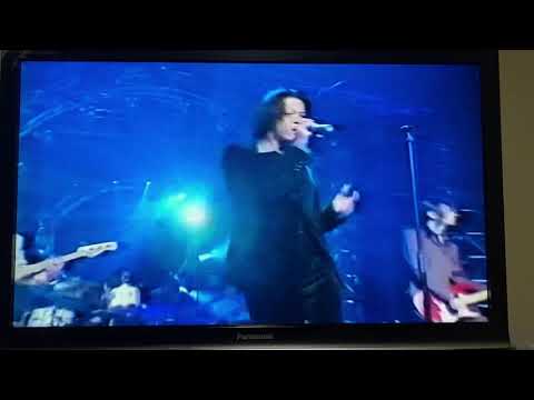 ~生きてく強さ~ GLAY ‘95/12/19 ［自分で倒したマイクスタンドにつまづく］