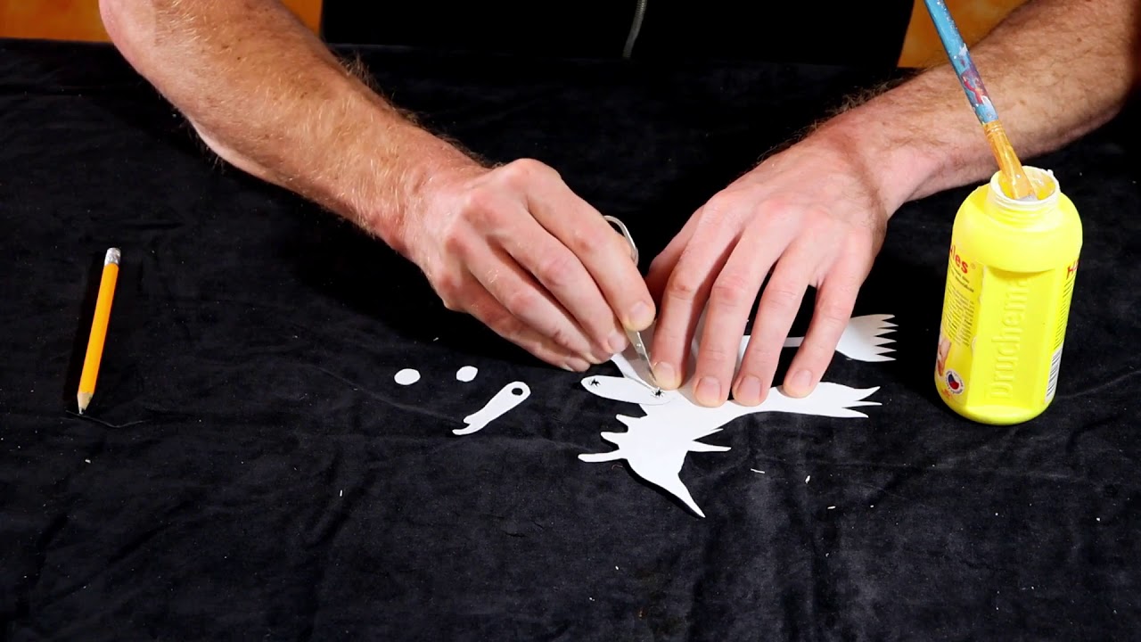 SNM - Múzeum bábkarských kultúr a hračiek - Bábkodielňa cez objektív - Vlastné tieňové divadlo