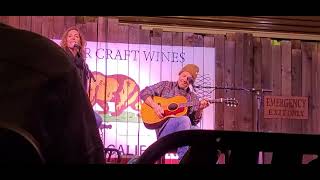 Jason Mraz intimate performance at coomber winery oceanside playing "Lucky" and more