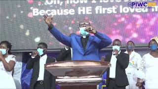 PURE PENTECOSTAL WORSHIP BY PASTOR EBO DADZIE  AT P.I.W.C