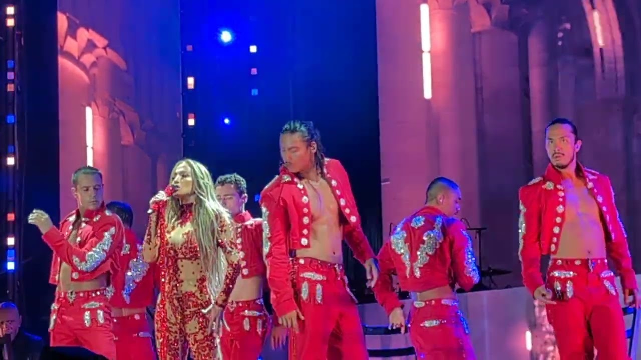 Jennifer López - Ain't It Funny - Up All Night Tour - Live Pontevedra 2025 (Galicia-Spain) - 4K