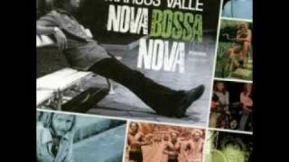 Video thumbnail of "Marcos Valle - Nova Bossa Nova"