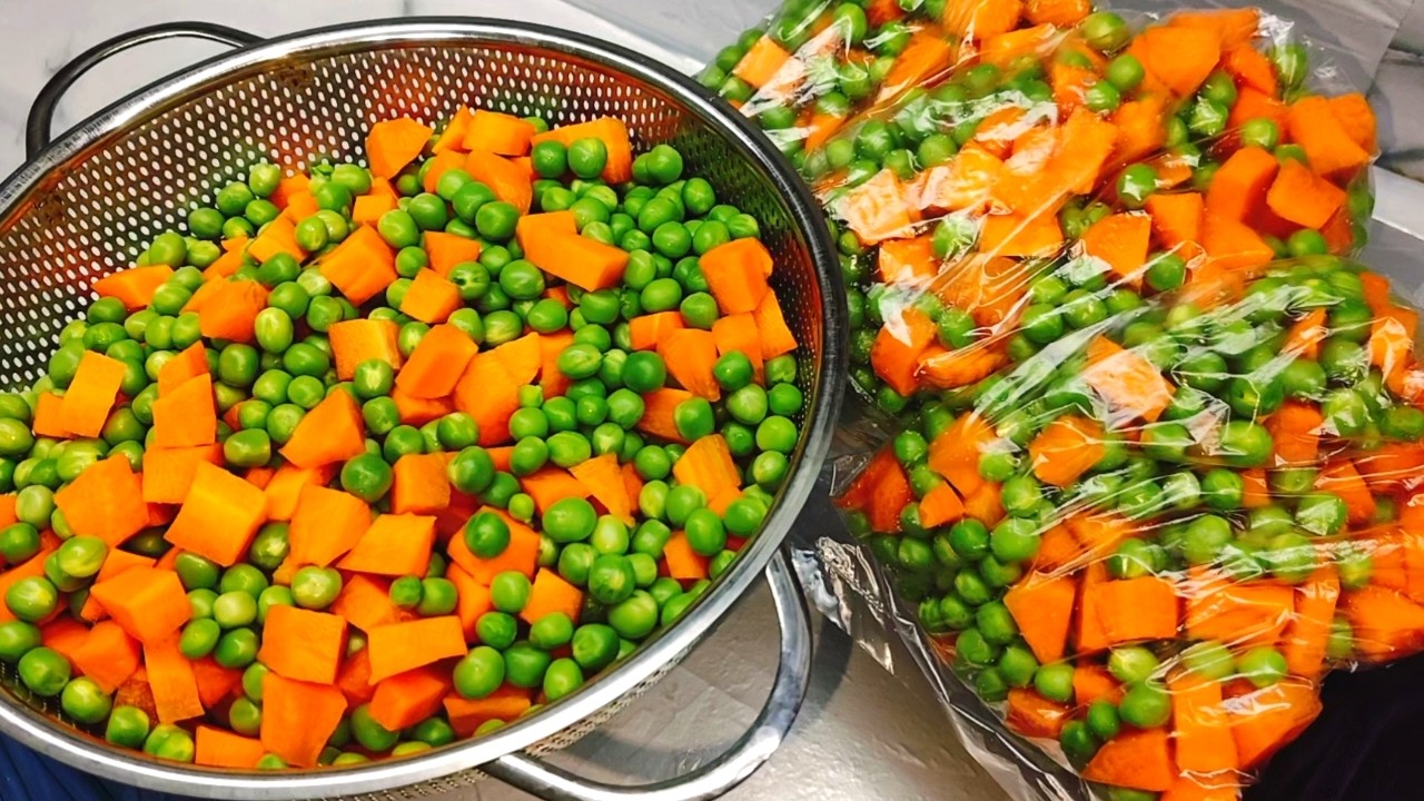 اسهل طريقه لتخزين البسله والجزر والسر كله في خطوة واحدة هتفضل عندك من السنه للسنه
