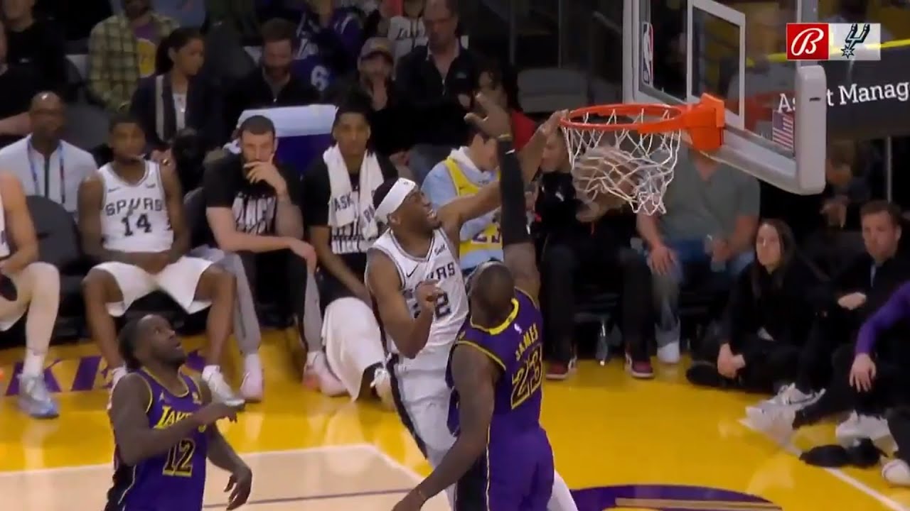 LeBron James gets destroyed after wild poster dunk by Malaki Branham👀👀