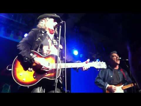 Planet Rockers-Down the Line