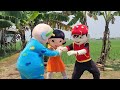 Badut Lucu Badut Bayi Cocomelon Badut Boboiboy Rebutan Es Seger