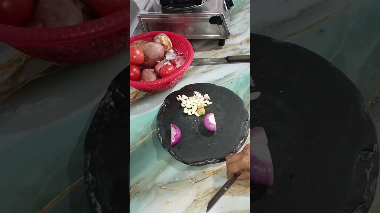 @KITCHENQUEENSOMU is live #iftarpreparation #cooking #chickenbiryani #pakode #fruits