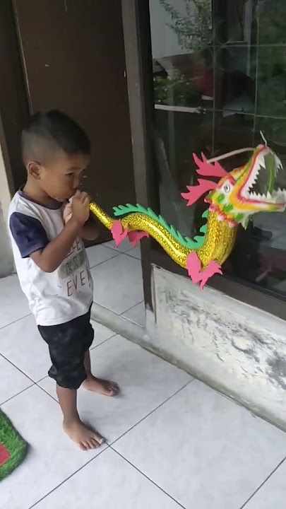 terompet tahun baru#shorts #youtubeshorts #terompet #tahunbaru #short #shortvideo #ytshorts #fyp