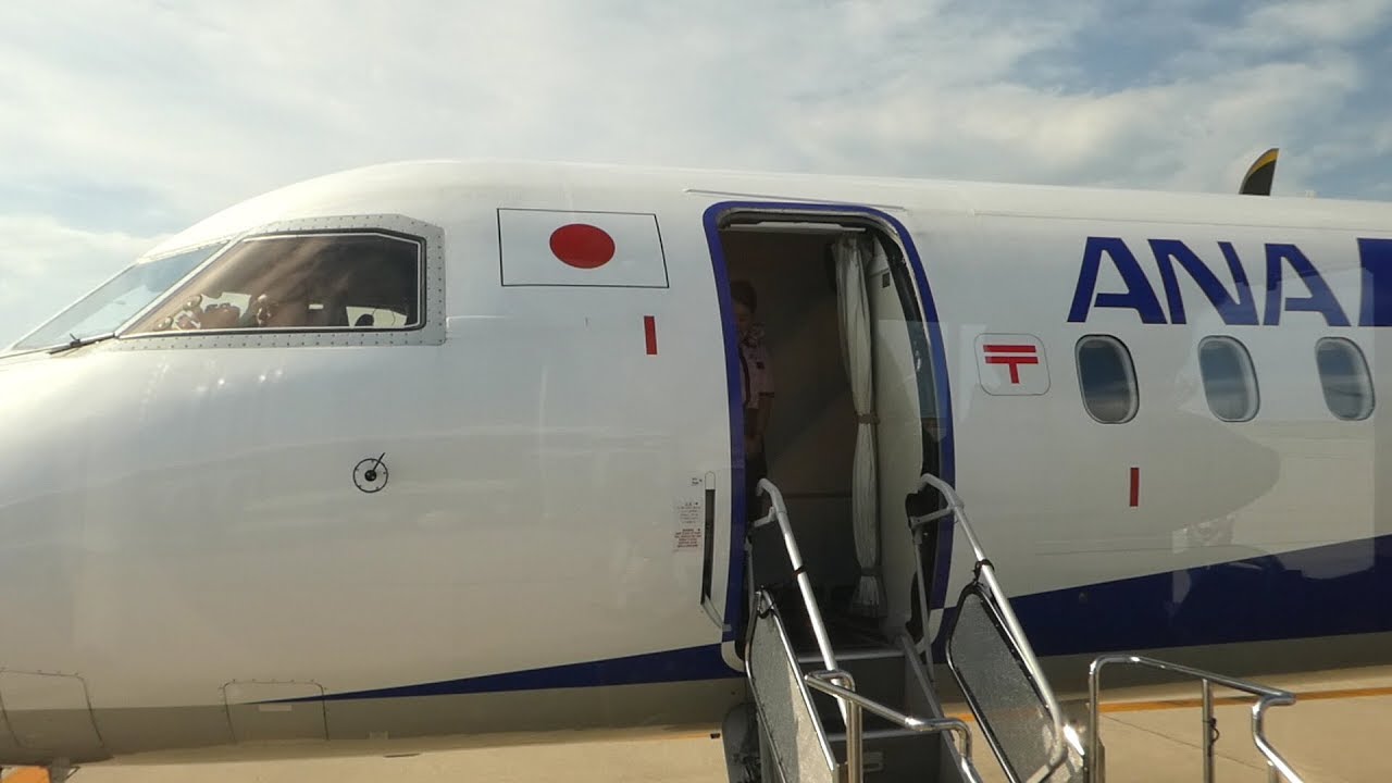 Ana361便 102番搭乗口からバスで飛行機まで ｾﾝﾄﾚｱ1705 Youtube