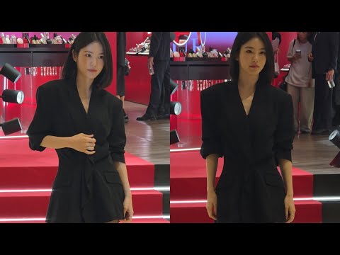 [4K] 260907 디올 팝업 스토어 오픈 행사 배우 신예은 직캠 Dior Pop-Up Store Opening Event – Shin Ye Eun Fancam