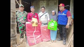 Babinsa Salurkan Bantuan Kemiaan Untuk Warga Terdampak Puting Beliung Di Desa Macan Putih