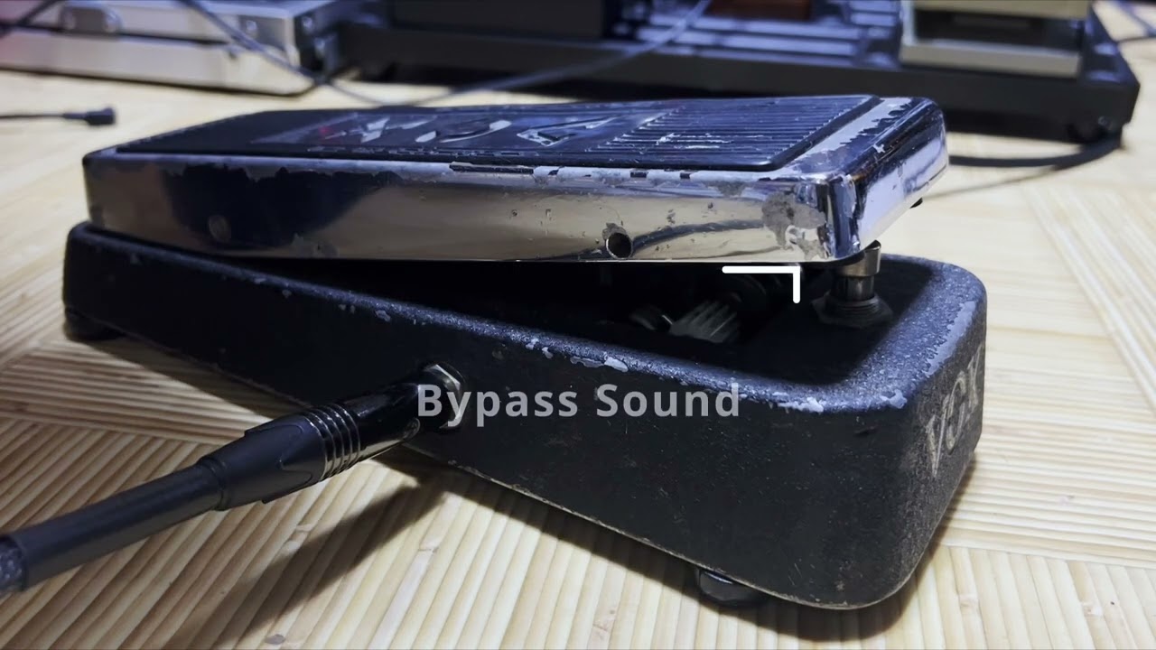 VOX V-846 ワウペダル 60.70年代ヴィンテージ 60年代のヴィンテージVOXワウ V846とクライドマッコイワウを弾き