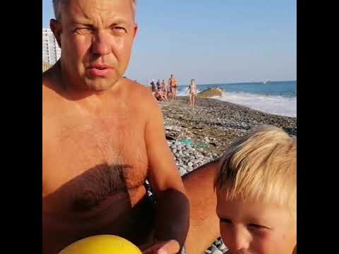 Пробуем арбуз с жёлтой коркой красный внутри!!!