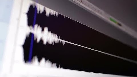 Timeline Window With Waveform Stock Video