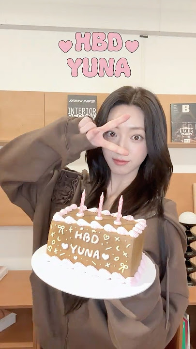 IT’Z #YUNA ’S BIRTHDAY🎂#ITZY #MIDZY #HappyYunaDay #유나 #오늘_유난히_빛이나는_유나야_생일축하해 #Chapter22WithYUNA