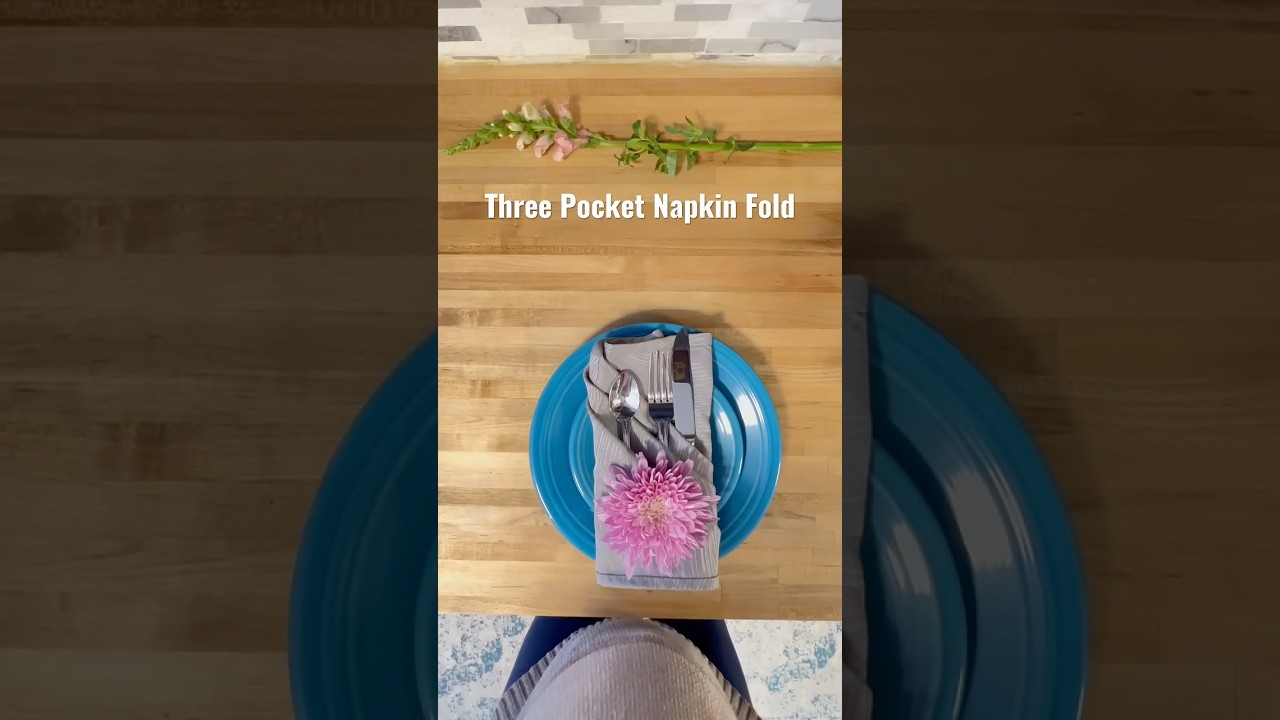 🌸 Three Pocket Napkin Fold Tutorial 🌸