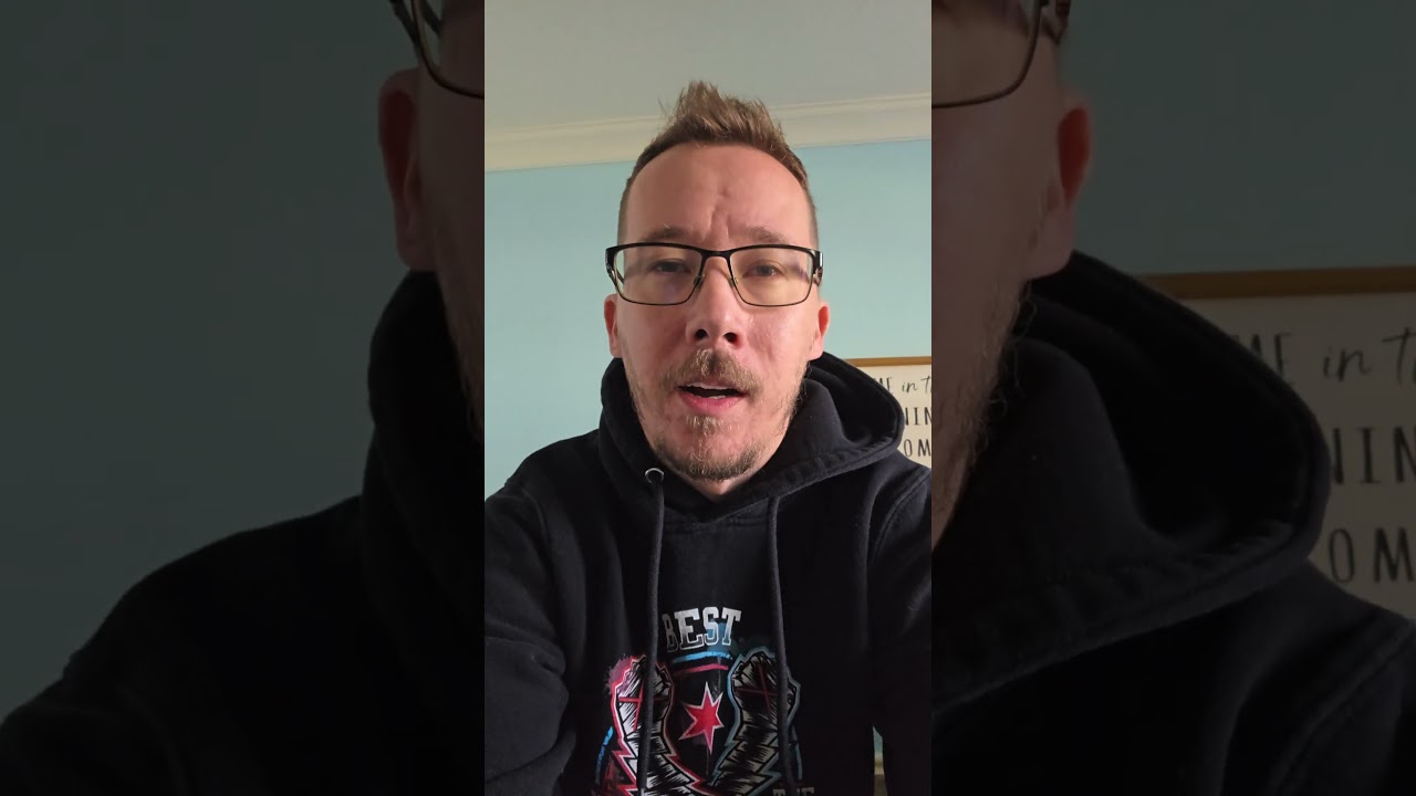 «The Daily Deuce», эпизод 15: Я обожаю собачьи свитера