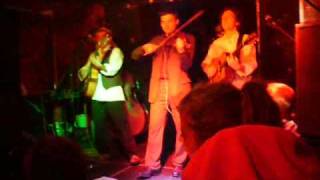 Video thumbnail of "Absinto Orkestra live at DOBRA OST - AK44"