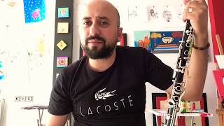 Ay Tenli Kadın Yakın Çekim Sol Klarnet İçin