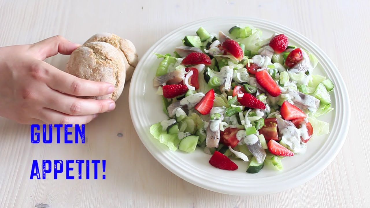 Matjes - Salat Rezept mit Eisbergsalat, Salatgurke, Tomaten und ...