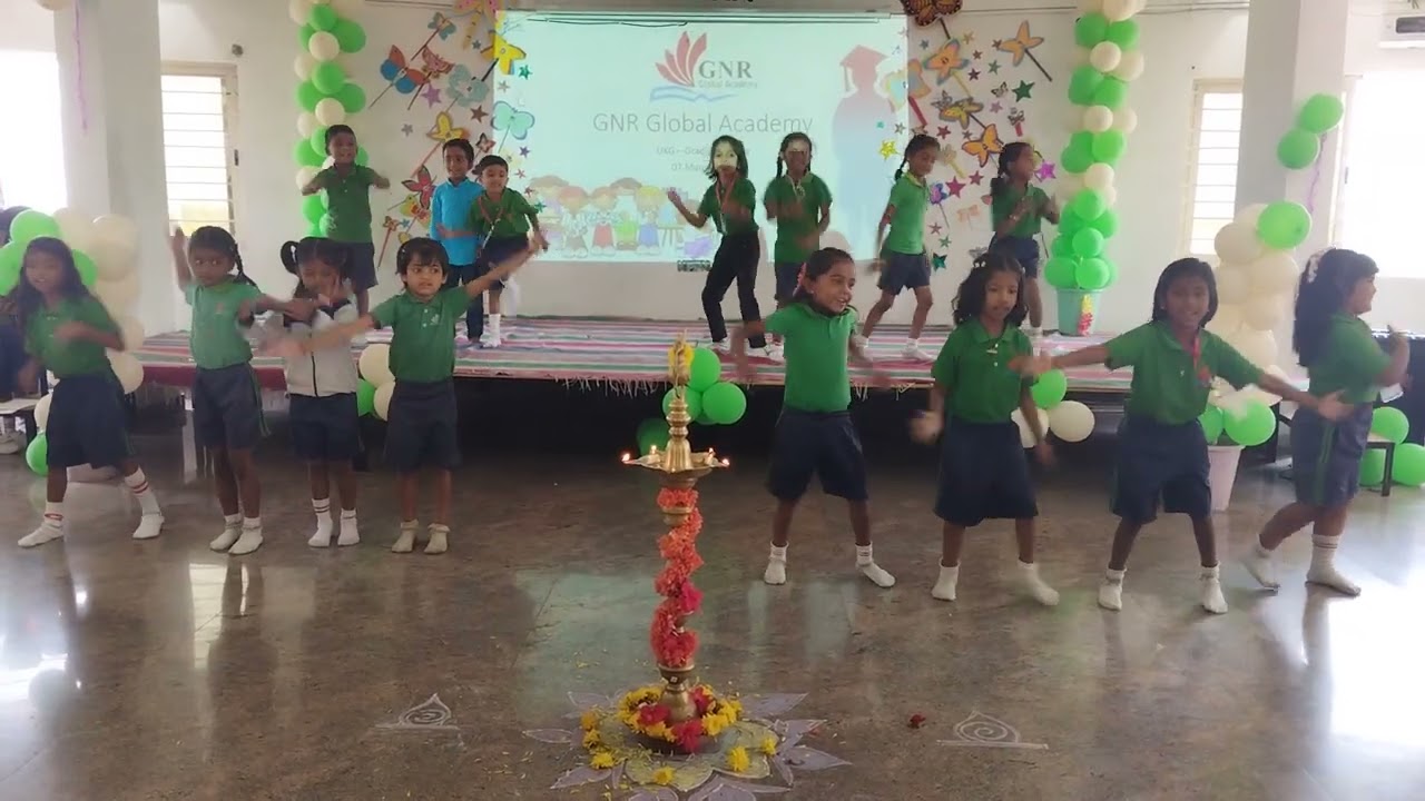 Dance performance for the song of Paat Shaala song