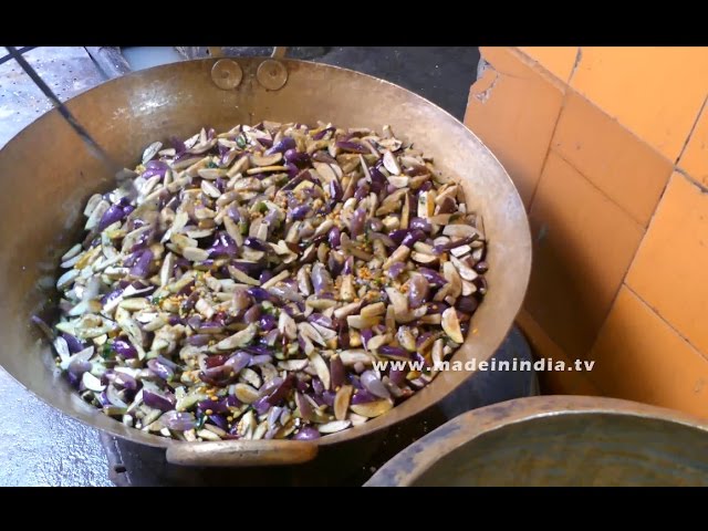 How To Make Brinjal Curry Recipe | Spicy Baingan Curry Recipe 2021 | STREET FOOD