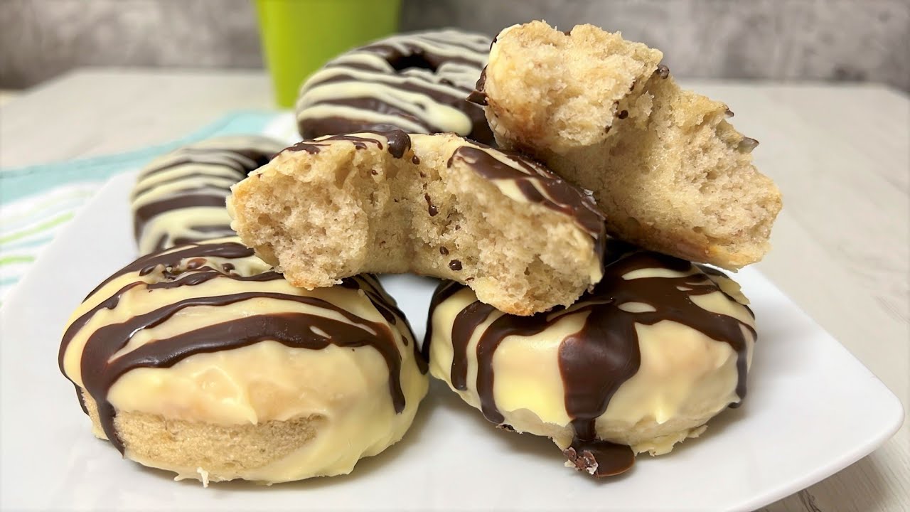 Donuts de plátano y yogur, fáciles, suaves, esponjosos y deliciosos